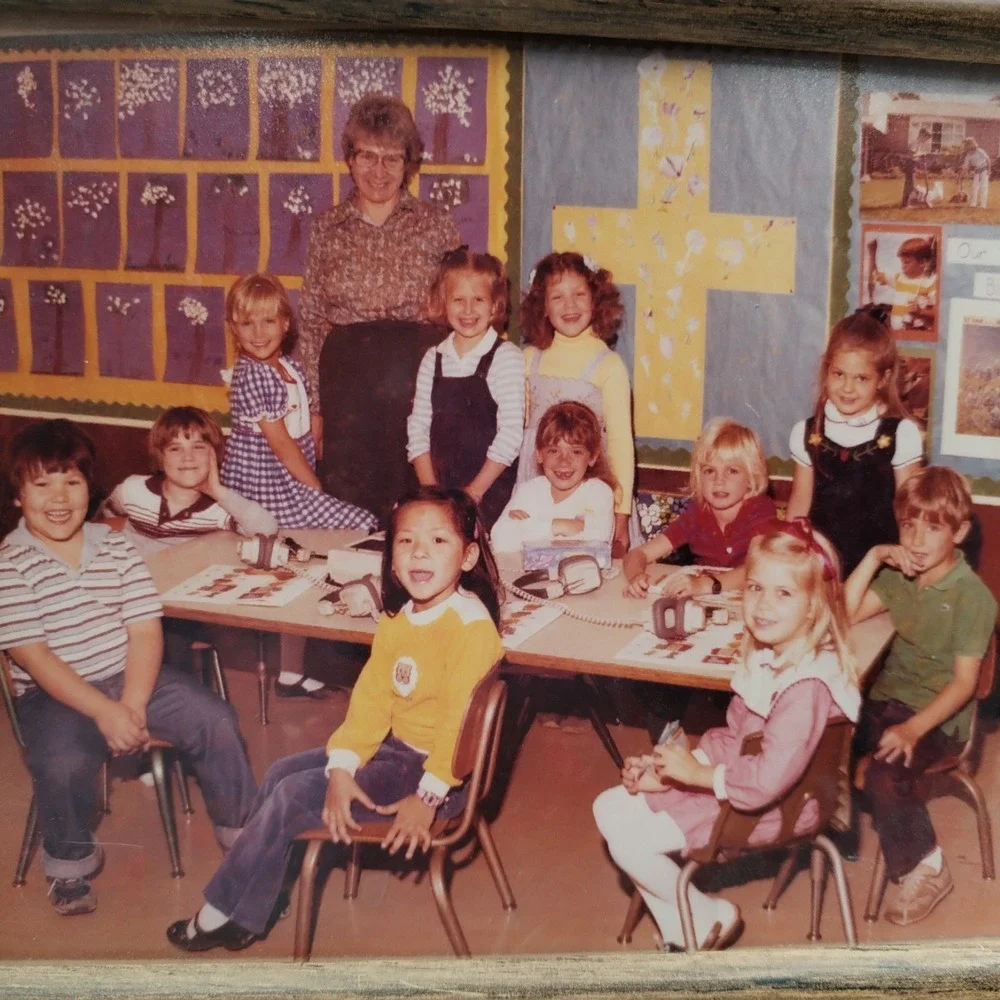 Lot of 2 Vintage 1970s/1980s Kindergarten / Preschool Class Photographs in Frame